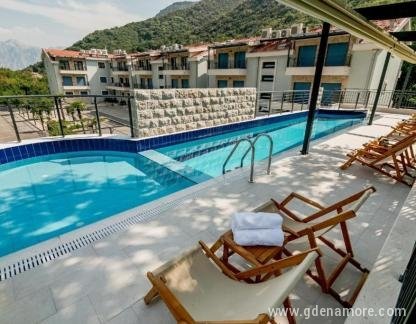 Grüne Bucht Wohnungen - Morinj, Privatunterkunft im Ort Morinj, Montenegro